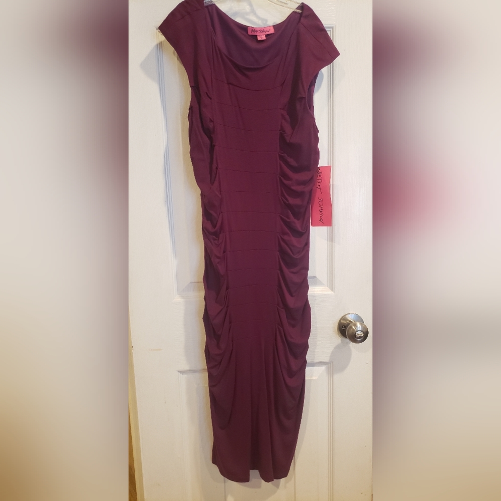 NWT Betsey Johnson sheath bodycon dress wine Sz 6